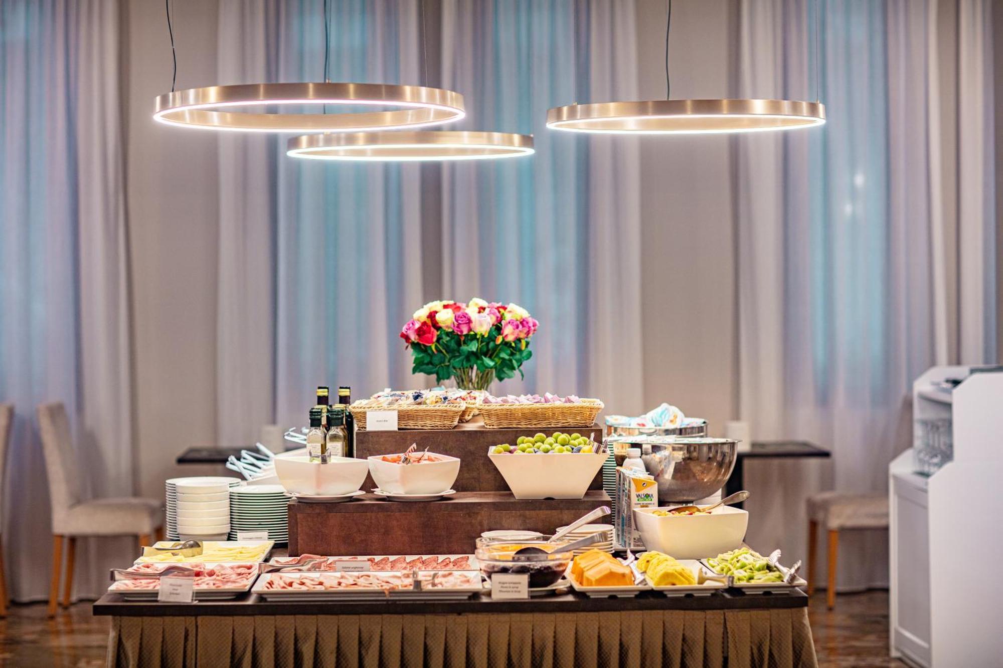 Hotel Capitol Lido di Jesolo Ngoại thất bức ảnh