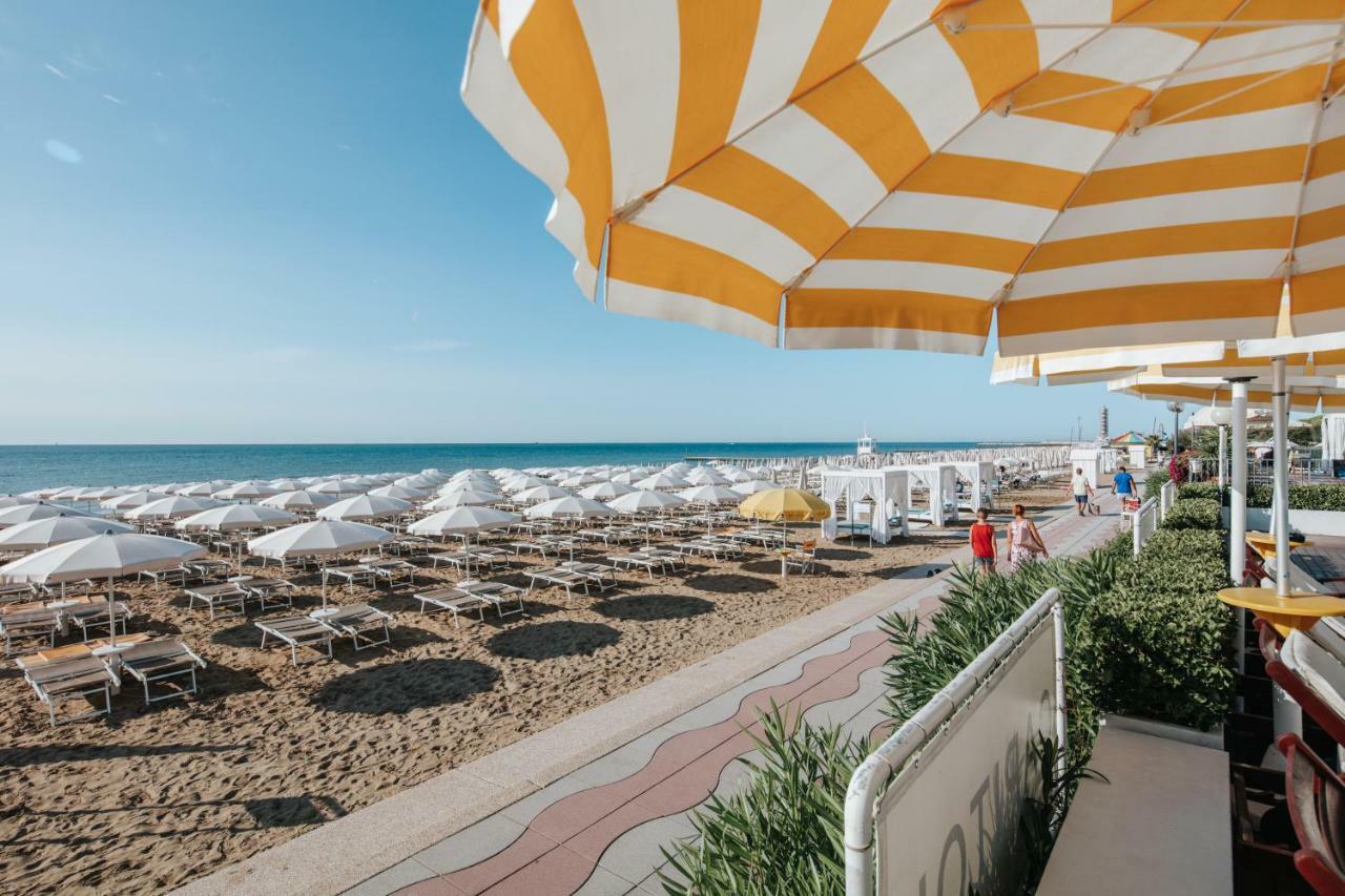 Hotel Capitol Lido di Jesolo Ngoại thất bức ảnh